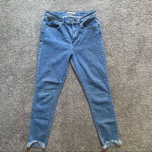 Levi’s jeans 💙size 29